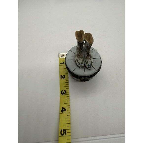 Victorian Jewelry New Box Hinged Trinket Boots Vintage Nostalgic MR1803 NEW 1999 - Picture 10 of 13